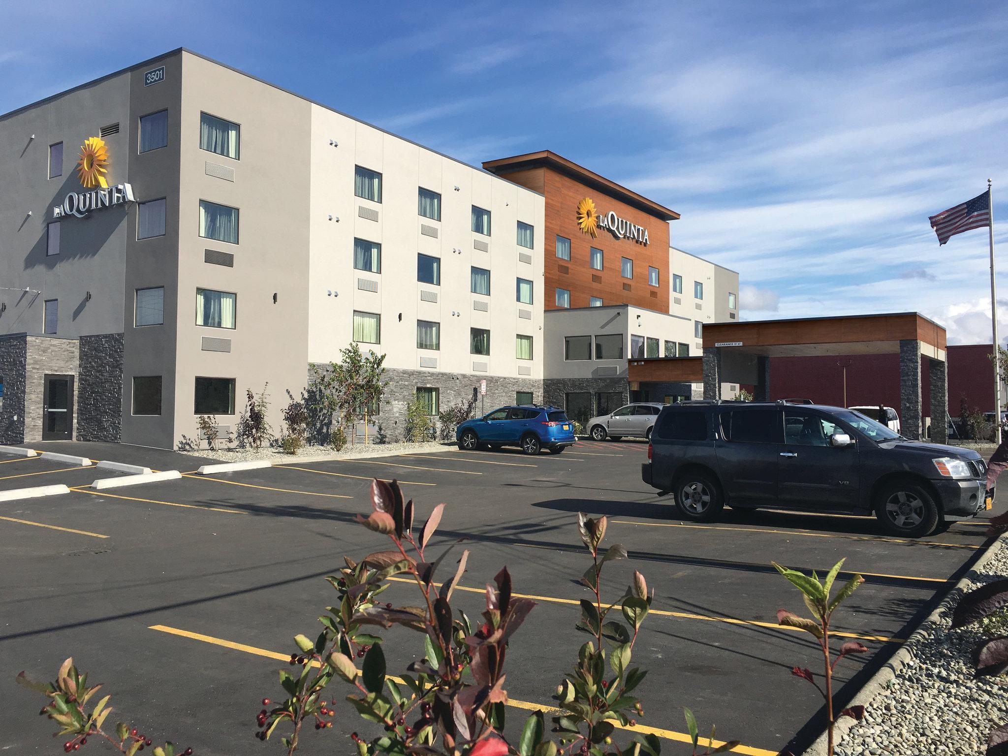 La Quinta By Wyndham Anchorage Airport Hotel Exterior foto